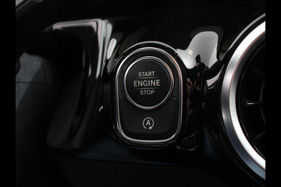 Mercedes-Benz GLA 200 Automaat AMG Line Nieuw model! Mercedes-Benz GLA-klasse 200 AMG Line 8-DCT | Navigatie | Climate Control | Camera | Half leder/alcantara | Led | Electrische achterklep | 19"Lichtmetalen velgen