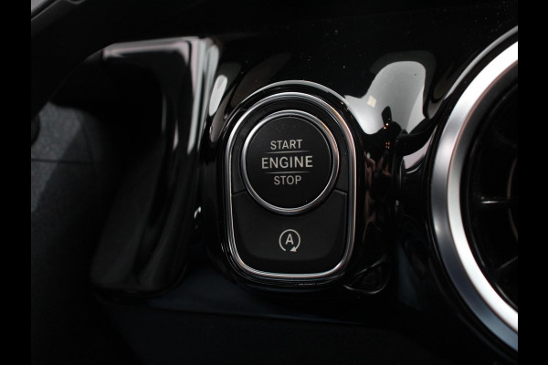 Mercedes-Benz GLA 200 Automaat AMG Line Nieuw model! Mercedes-Benz GLA-klasse 200 AMG Line 8-DCT | Navigatie | Climate Control | Camera | Half leder/alcantara | Led | Electrische achterklep | 19"Lichtmetalen velgen