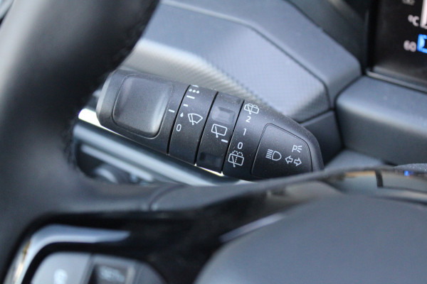 Ford Transit Custom 320 2.0 TDCI L2H1 Limited DC 136pk - 5 Zits - 360 Camera - Blind Spot - Stoelverwarming - Navi - ACC - Rijklaar