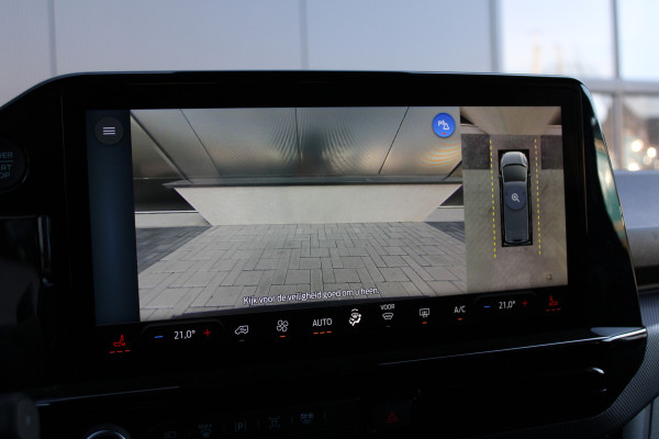 Ford Transit Custom 320 2.0 TDCI L2H1 Limited DC 136pk - 5 Zits - 360 Camera - Blind Spot - Stoelverwarming - Navi - ACC - Rijklaar