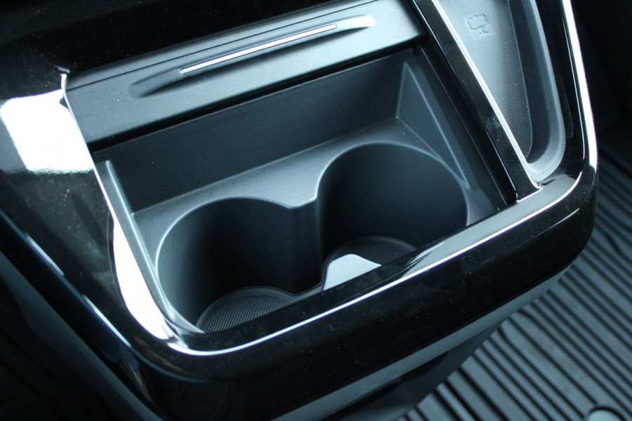 Ford Transit Custom 320 2.0 TDCI L2H1 Limited DC 136pk - 5 Zits - 360 Camera - Blind Spot - Stoelverwarming - Navi - ACC - Rijklaar