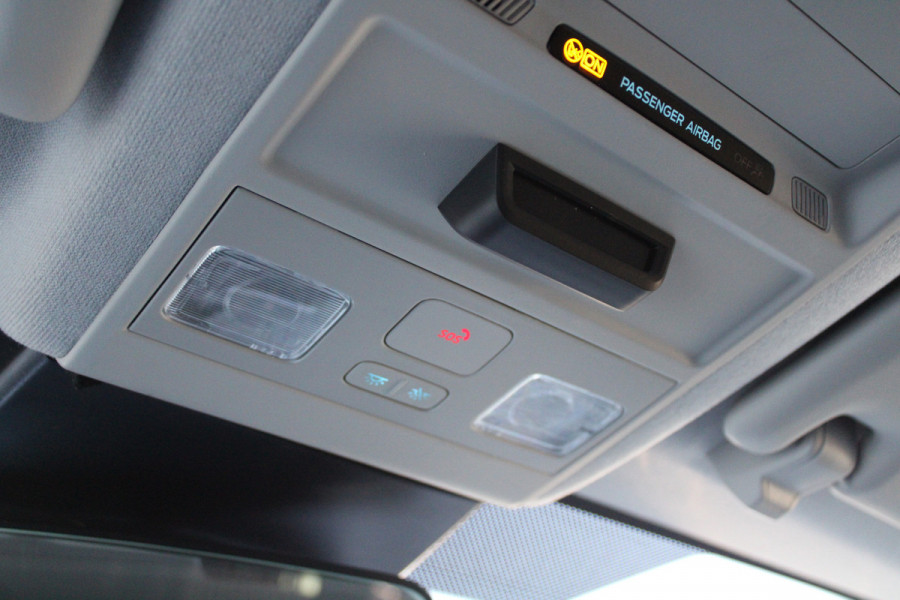 Ford Transit Custom 320 2.0 TDCI L2H1 Limited DC 136pk - 5 Zits - 360 Camera - Blind Spot - Stoelverwarming - Navi - ACC - Rijklaar