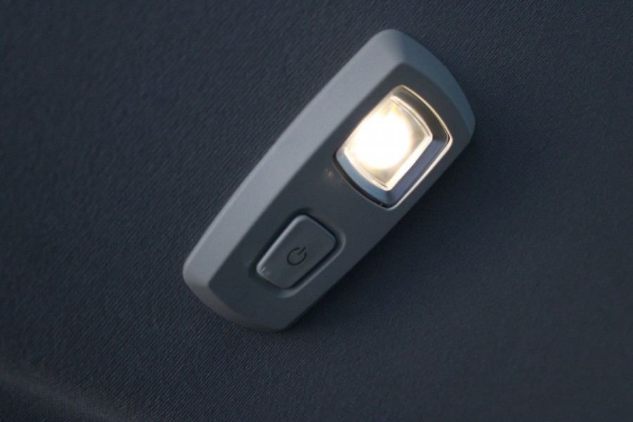 Ford Transit Custom 320 2.0 TDCI L2H1 Limited DC 136pk - 5 Zits - 360 Camera - Blind Spot - Stoelverwarming - Navi - ACC - Rijklaar