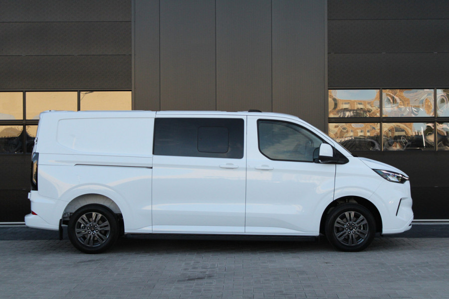 Ford Transit Custom 320 2.0 TDCI L2H1 Limited DC 170pk - 5 Zits - Adaptive Cruise - Navi - 2x Schuifdeur - Verwarmd stuur - 70l tank - 17" LM velgen