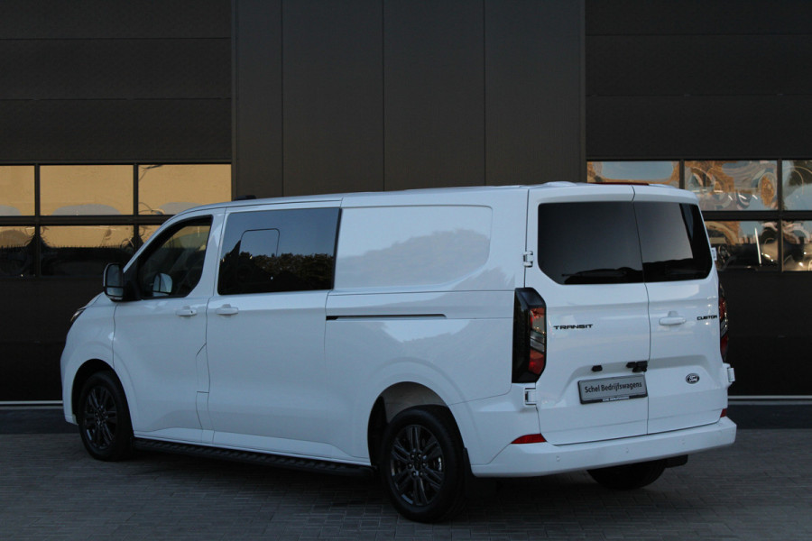 Ford Transit Custom 320 2.0 TDCI L2H1 Limited DC 170pk - 5 Zits - Adaptive Cruise - Navi - 2x Schuifdeur - Verwarmd stuur - 70l tank - 17" LM velgen