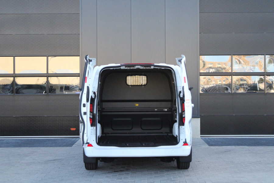 Ford Transit Custom 320 2.0 TDCI L2H1 Limited DC 170pk - 5 Zits - Adaptive Cruise - Navi - 2x Schuifdeur - Verwarmd stuur - 70l tank - 17" LM velgen