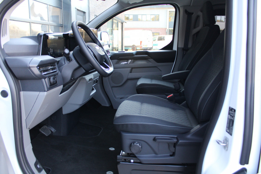 Ford Transit Custom 320 2.0 TDCI L2H1 Limited DC 170pk - 5 Zits - Adaptive Cruise - Navi - 2x Schuifdeur - Verwarmd stuur - 70l tank - 17" LM velgen