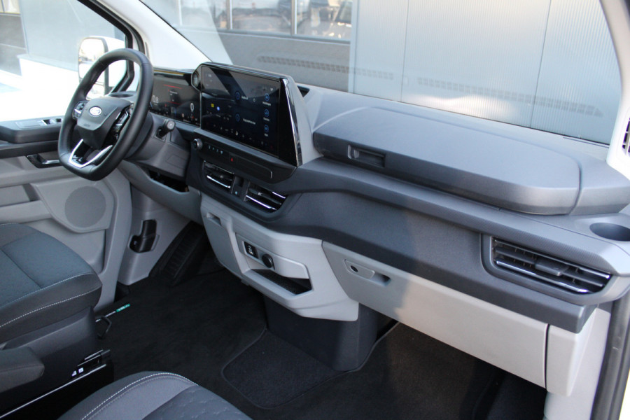Ford Transit Custom 320 2.0 TDCI L2H1 Limited DC 170pk - 5 Zits - Adaptive Cruise - Navi - 2x Schuifdeur - Verwarmd stuur - 70l tank - 17" LM velgen