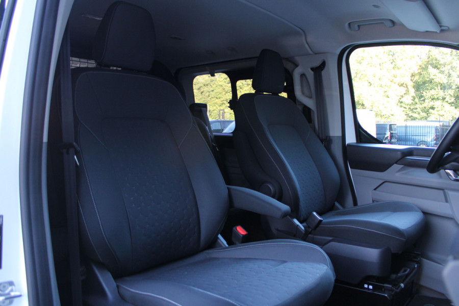 Ford Transit Custom 320 2.0 TDCI L2H1 Limited DC 170pk - 5 Zits - Adaptive Cruise - Navi - 2x Schuifdeur - Verwarmd stuur - 70l tank - 17" LM velgen