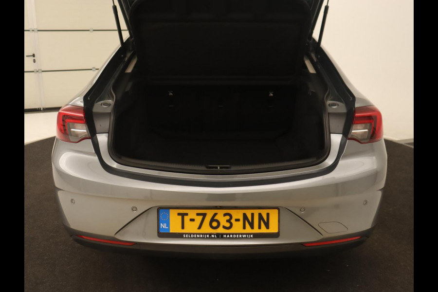 Opel Insignia 1.5 CDTI Ultimate | Leder | Trekhaak | Stoelverwarming | Matrix LED | Camera | Stuurverwarming | Carplay | Navigatie