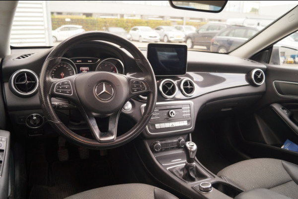 Mercedes-Benz CLA-Klasse 180d Edition -NAVI-AIRCO-PDC-CRUISE- Mercedes-Benz CLA-Klasse 180d Edition -NAVI-AIRCO-PDC-CRUISE-