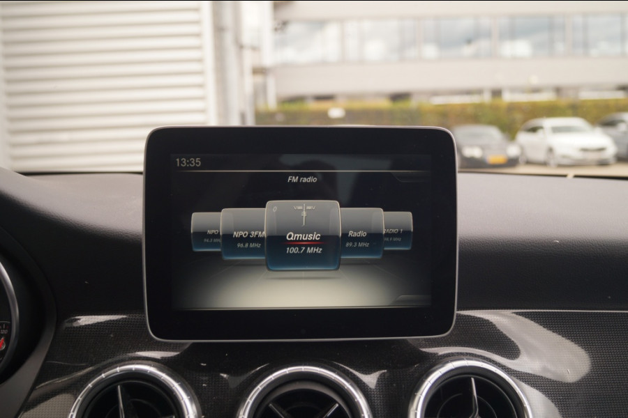 Mercedes-Benz CLA-Klasse 180d Edition -NAVI-AIRCO-PDC-CRUISE- Mercedes-Benz CLA-Klasse 180d Edition -NAVI-AIRCO-PDC-CRUISE-