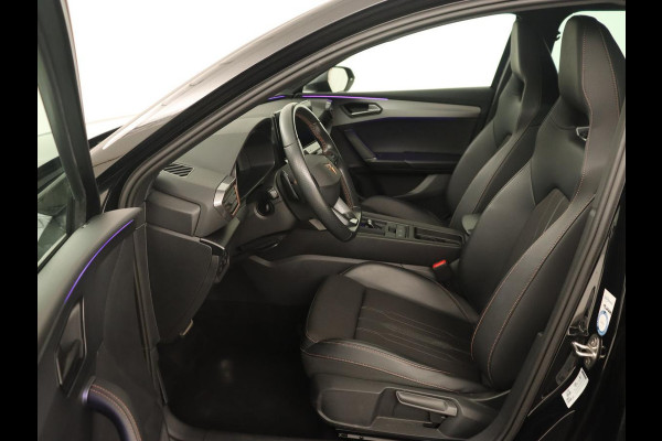 CUPRA Leon 1.4 e-Hybrid VZ | 245pk | Stoel & stuurverwarming | Adaptive cruise | Camera | Carplay | Navigatie | 19'' lichtmetalen velgen | Digital Cockpit | Sportstoelen | PHEV | Plug In