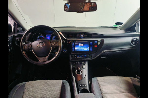 Toyota Auris Touring Sports 1.8 Hybrid Dynamic Ultimate Rijklaar + 12 maanden Bovag-garantie Henk Jongen Auto's in Helmond,  al 50 jaar service zoals 't hoort!