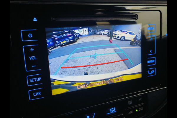 Toyota Auris Touring Sports 1.8 Hybrid Dynamic Ultimate Rijklaar + 12 maanden Bovag-garantie Henk Jongen Auto's in Helmond,  al 50 jaar service zoals 't hoort!