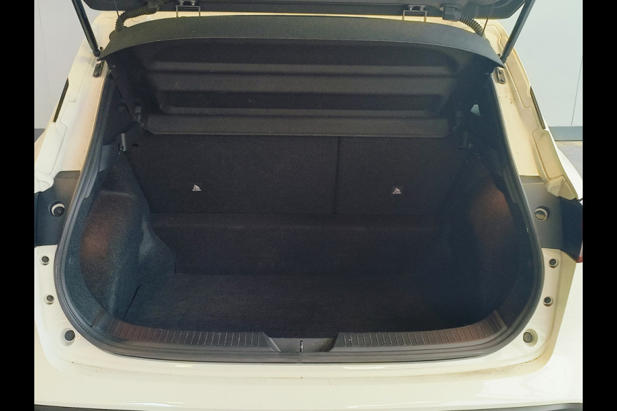 Nissan QASHQAI 1.3 MHEV Business Access uit 2022 Rijklaar  + 12 Maanden Bovag-garantie Henk Jongen Auto's in Helmond,  al 50 jaar service zoals 't hoort!