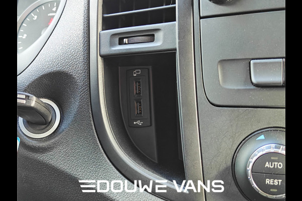 Mercedes-Benz Vito 119 Lang 4Matic 4x4 Distronic DAB 190 PK Mercedes-Benz Vito 119 Lang 4Matic 4x4 Distronic DAB 190 PK