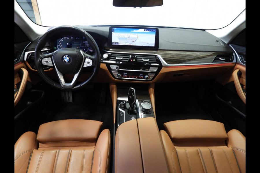 BMW 5 Serie Touring 530e Luxury Line NAVI/LEER/LASER LED/TREKH./18"LMV!