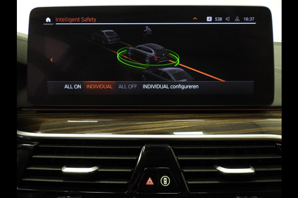 BMW 5 Serie Touring 530e Luxury Line NAVI/LEER/LASER LED/TREKH./18"LMV!