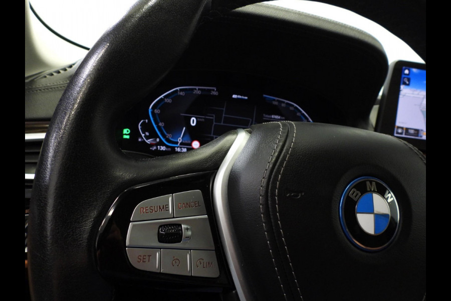 BMW 5 Serie Touring 530e Luxury Line NAVI/LEER/LASER LED/TREKH./18"LMV!