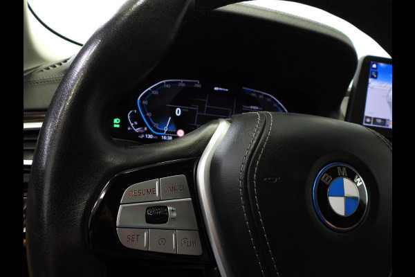 BMW 5 Serie Touring 530e Luxury Line NAVI/LEER/LASER LED/TREKH./18"LMV!
