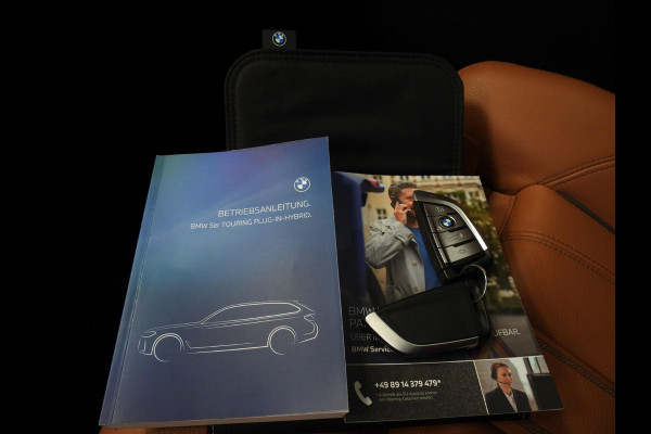 BMW 5 Serie Touring 530e Luxury Line NAVI/LEER/LASER LED/TREKH./18"LMV!