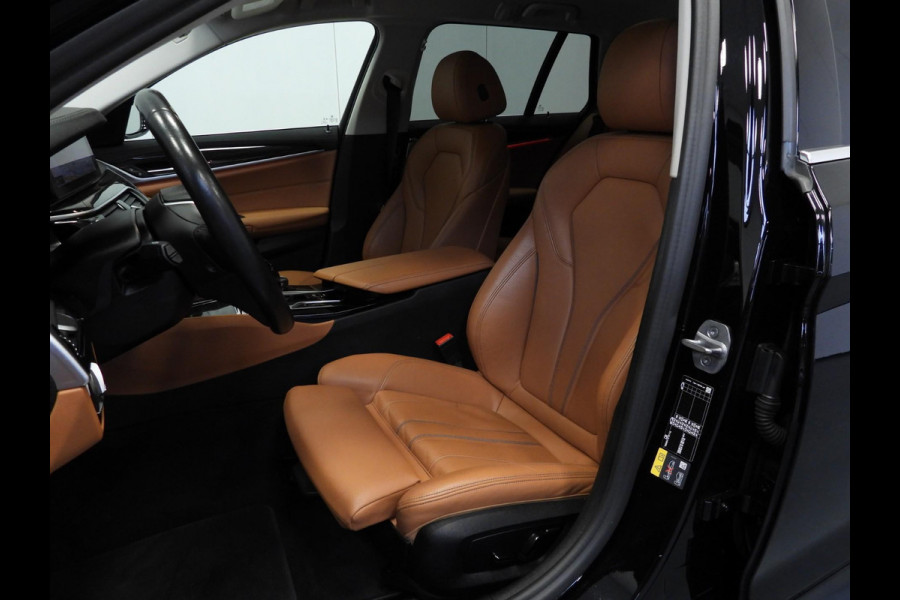 BMW 5 Serie Touring 530e Luxury Line NAVI/LEER/LASER LED/TREKH./18"LMV!
