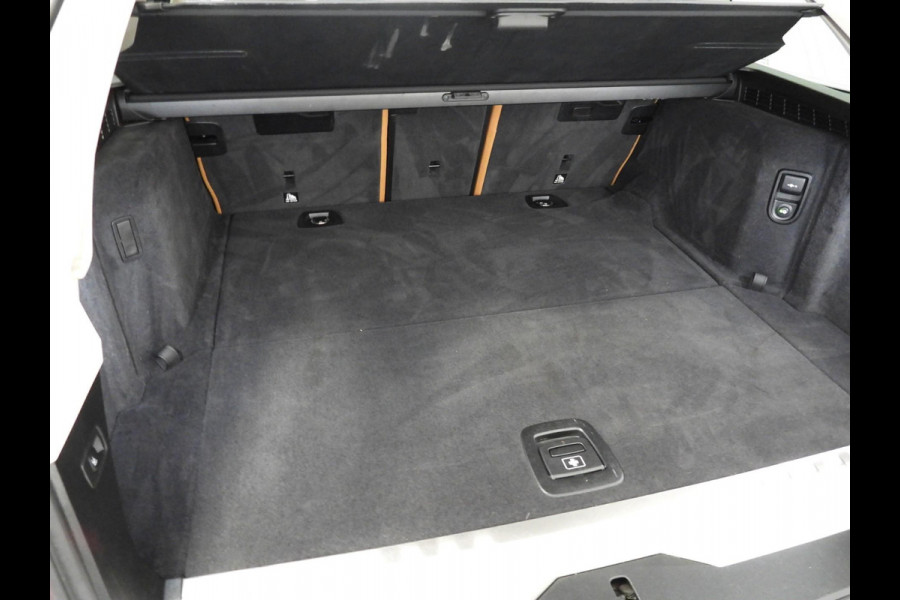 BMW 5 Serie Touring 530e Luxury Line NAVI/LEER/LASER LED/TREKH./18"LMV!
