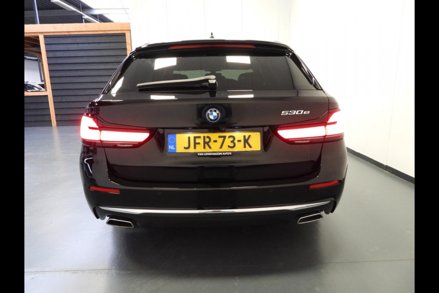 BMW 5 Serie Touring 530e Luxury Line NAVI/LEER/LASER LED/TREKH./18"LMV!