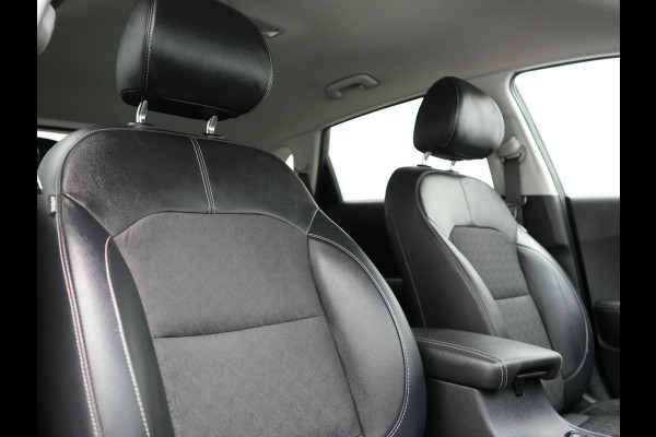Kia Niro 1.6 GDi Hybrid DynamicLine Plug In Hybrid 142pk Dealer O.H PHEV | Adaptive Cruise | JBL Sound | Lederen Sportstoelen Verwarmd | Keyless | Apple Carplay | Camera | Navigatie | Blis | Virtual |  DAB |