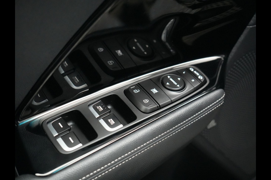 Kia Niro 1.6 GDi Hybrid DynamicLine Plug In Hybrid 142pk Dealer O.H PHEV | Adaptive Cruise | JBL Sound | Lederen Sportstoelen Verwarmd | Keyless | Apple Carplay | Camera | Navigatie | Blis | Virtual |  DAB |