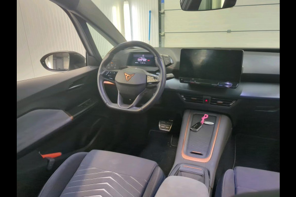 CUPRA Born Business 62 kWh Navigatie Apple Carplay/ Android Auto Camera Parkeersensoren Adaptive Cruise Control Stoel- en stuurverwarming Full Led Climate Control Lichtmetalen velgen