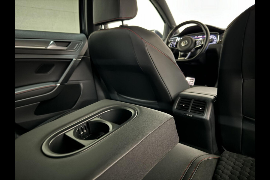 Volkswagen Golf 2.0 TSI GTI Performance Pano Virtual Sfeer Trekh.