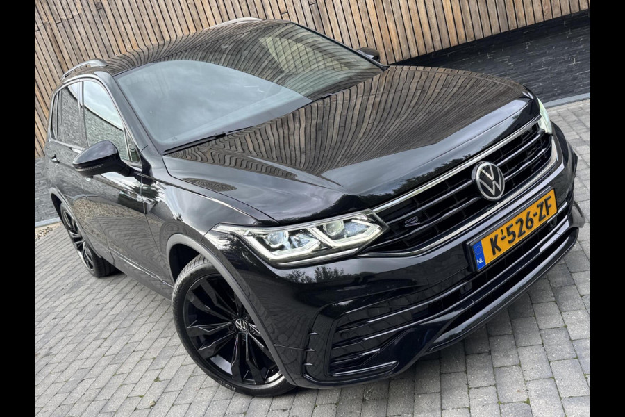 Volkswagen Tiguan 1.5 TSI R-Line Automaat | Black Style | LED verlichting | Navigatiesysteem | Climate control | Cruise control adaptief | DCC ond