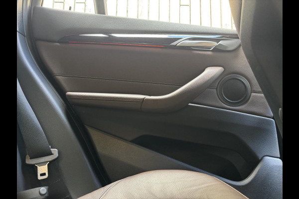 BMW X1 sDrive20i High Executive Automaat | Lederen bekleding | Stoelverwarming | Navigatiesysteem | Cruise control | Climate control |