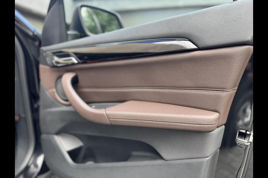 BMW X1 sDrive20i High Executive Automaat | Lederen bekleding | Stoelverwarming | Navigatiesysteem | Cruise control | Climate control |