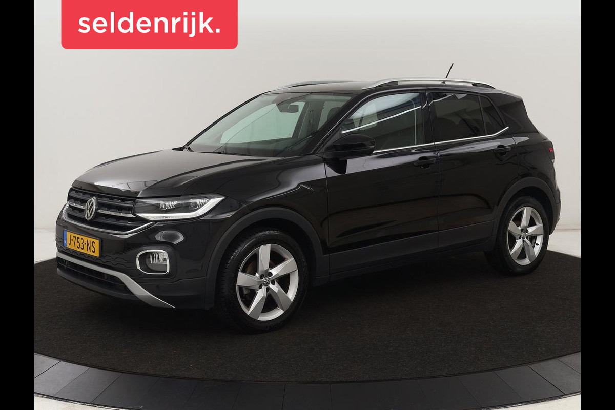 Volkswagen T-Cross 1.0 TSI Style | Camera | Keyless | Virtual Cockpit | Sportstoelen | Carplay | Adaptive cruise | Half leder | Full LED | Getint glas | LMV 17 inch Volkswagen T-Cross 1.0 TSI Style | Camera | Keyless | Virtual Cockpit | Sportstoelen | Carplay | Adaptive cruise | Half leder | Full LED | Getint glas | LMV 17 inch