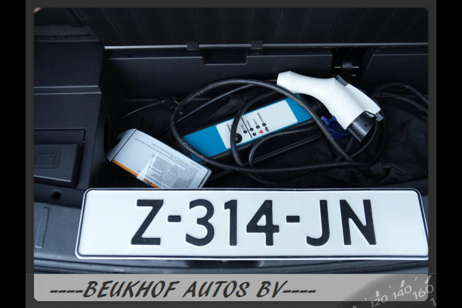 Mitsubishi Outlander 2.4 PHEV Pure+ 4WD Trekhaak Carplay Cam