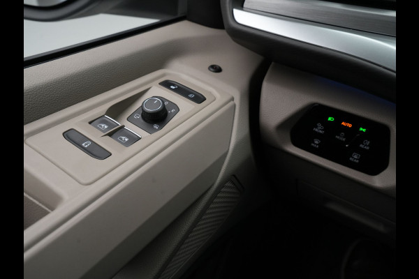 Volkswagen Multivan 1.4 eHybrid 218pk L2 Bulli 7p Panorama Navigatie Camera IQ light Carplay