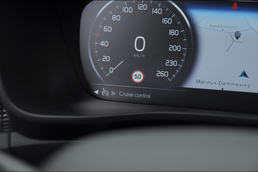 Volvo XC40 T4 211PK Automaat Recharge R-Design / Cruise control / leder met alcantara / elektrische achterklep / keyless entry / Apple carplay / Parkeersensoren met camera / getinte ramen /