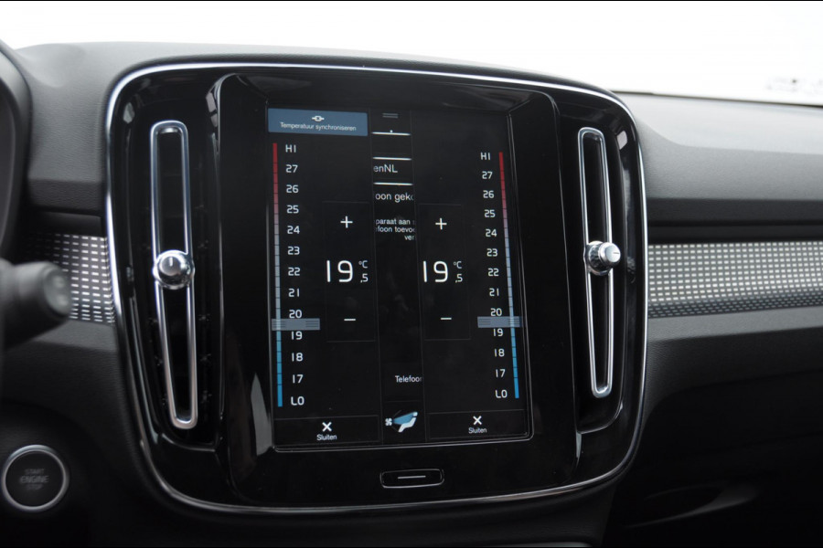 Volvo XC40 T4 211PK Automaat Recharge R-Design / Cruise control / leder met alcantara / elektrische achterklep / keyless entry / Apple carplay / Parkeersensoren met camera / getinte ramen /