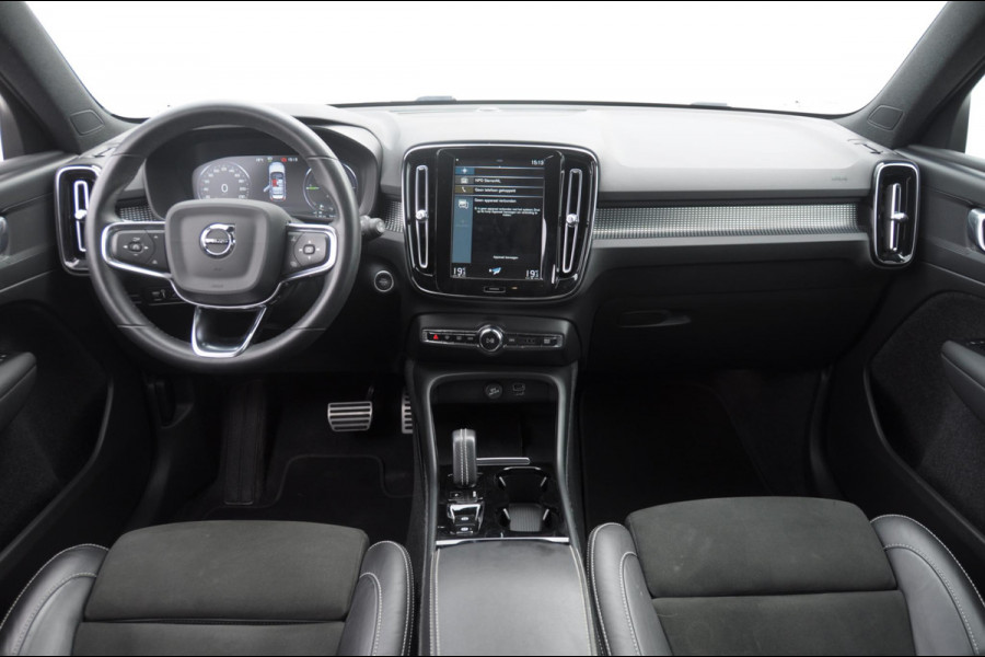 Volvo XC40 T4 211PK Automaat Recharge R-Design / Cruise control / leder met alcantara / elektrische achterklep / keyless entry / Apple carplay / Parkeersensoren met camera / getinte ramen /