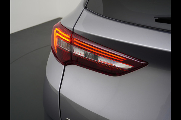 Opel Grandland X T131PK AUT-8 Navi Pdc Trekhaak Apple Carplay Android Auto Airco 120 Jaar Edition Regen-Lichtsensor DAB Lmv 17" Led Privacy Glas Origineel Nederlandse Auto Euro 6