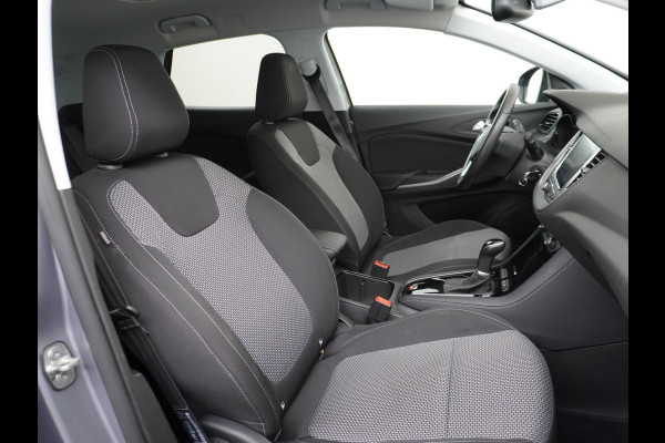 Opel Grandland X T131PK AUT-8 Navi Pdc Trekhaak Apple Carplay Android Auto Airco 120 Jaar Edition Regen-Lichtsensor DAB Lmv 17" Led Privacy Glas Origineel Nederlandse Auto Euro 6