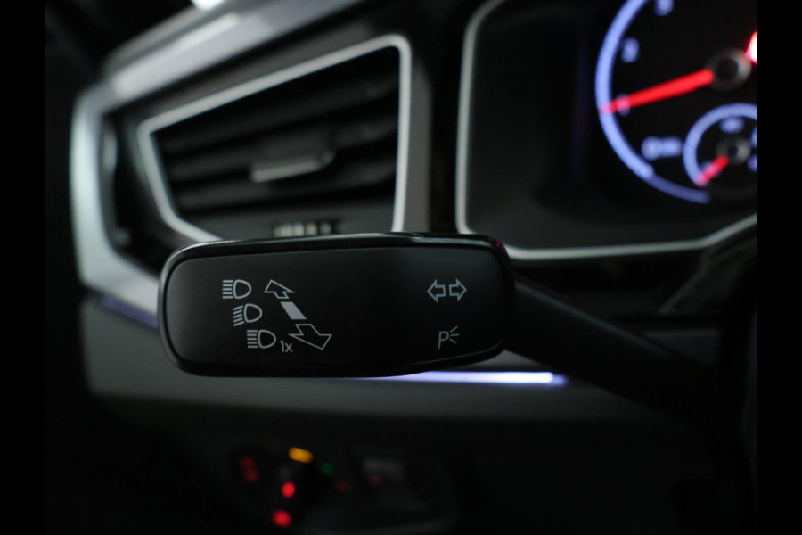 Volkswagen Polo 1.0 TSI Highline 110PK | CarPlay | Stoelverwarming
