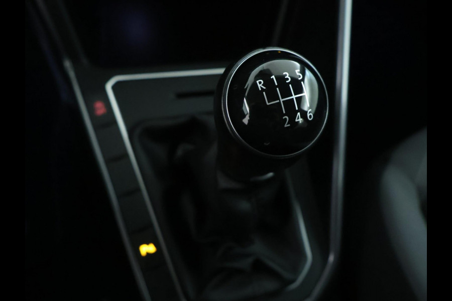 Volkswagen Polo 1.0 TSI Highline 110PK | CarPlay | Stoelverwarming