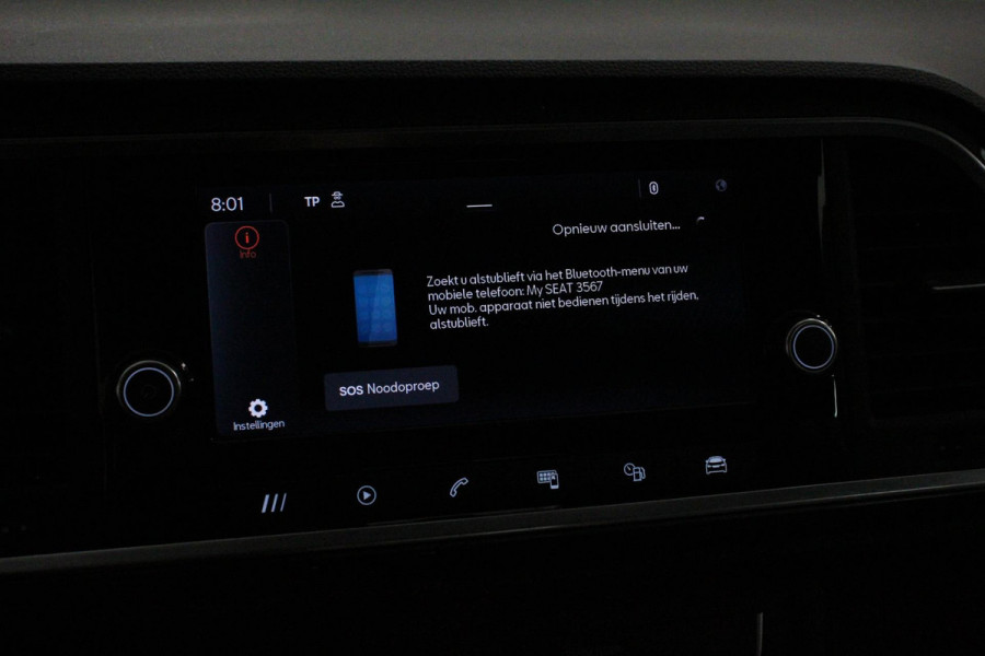 Seat Ateca 1.5 TSI DSG Style Nieuw type Demo! | Climate Control Parkeer sensoren Cruise control DAB Led Lichtmetalen Velgen