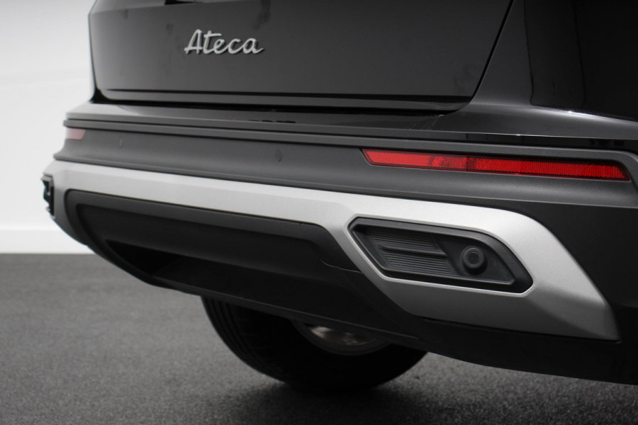 Seat Ateca 1.5 TSI DSG Style Nieuw type Demo! | Climate Control Parkeer sensoren Cruise control DAB Led Lichtmetalen Velgen