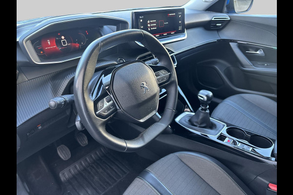 Peugeot 2008 1.2 PureTech Blue Lease Allure