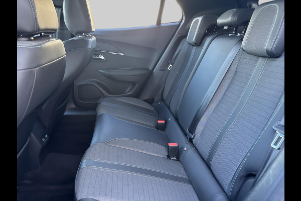 Peugeot 2008 1.2 PureTech Blue Lease Allure